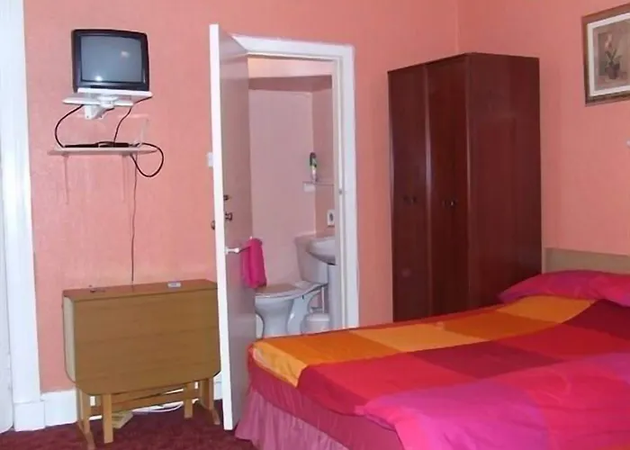 Sakura Hotel
