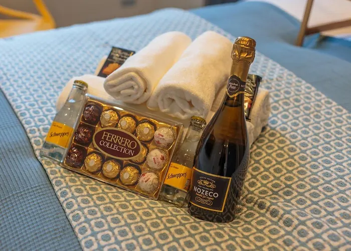 Lovely Beneath Castle Εδιμβούργο