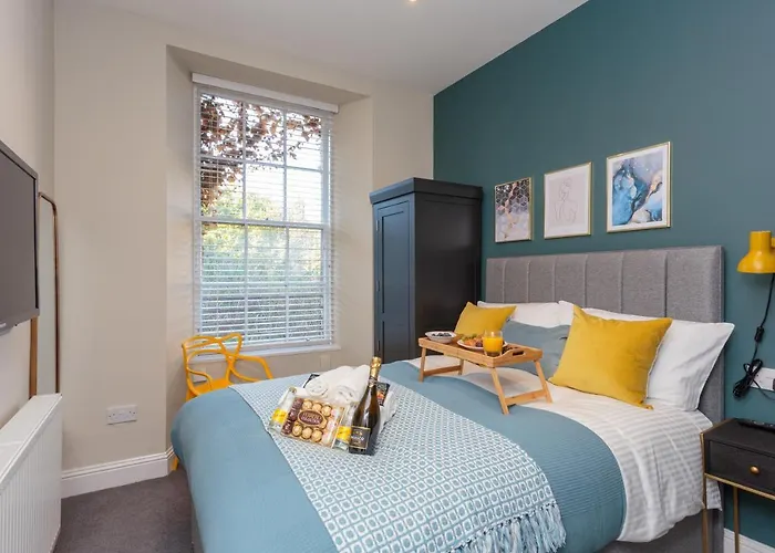 דירה Lovely Beneath Castle