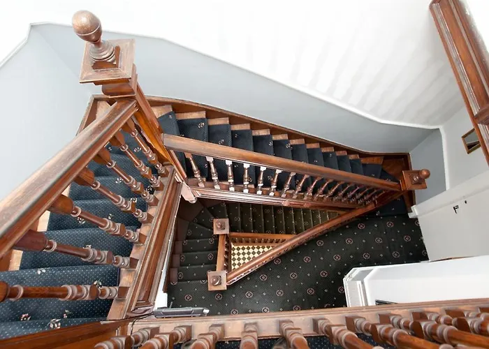 Garfield Oda ve Kahvaltı