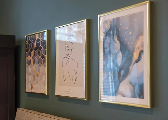 Lovely Beneath Castle Εδιμβούργο