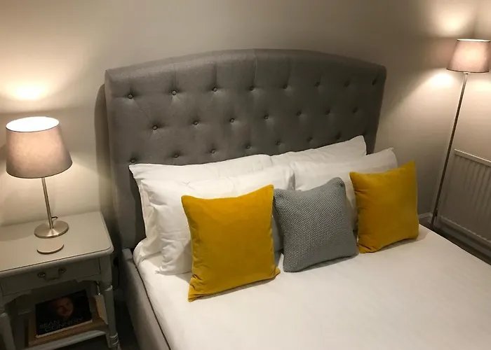 Apartment Escape To @ Abercromby Place *