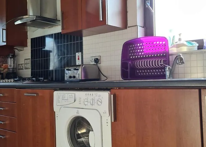 Penthouse Sleeps 11 Edinburgh