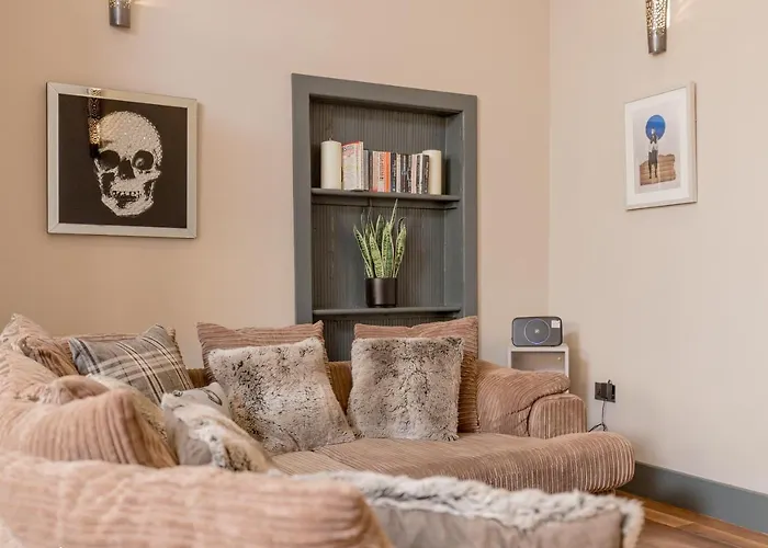 Bohemian Luxury In The Heart Edinburghs Leith District Lejlighed