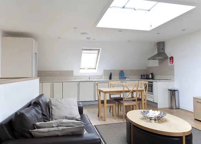 My-canning Street * אדינבורו