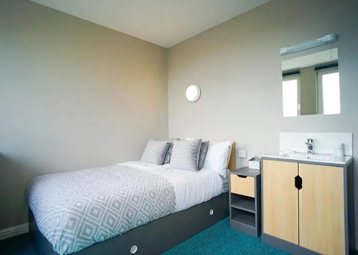 8 Roxburgh Apartmán *
