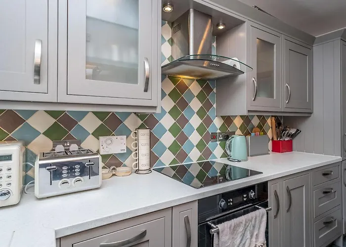 Stunning Flat With Sea View And Parking - Pass The Keys Apartment