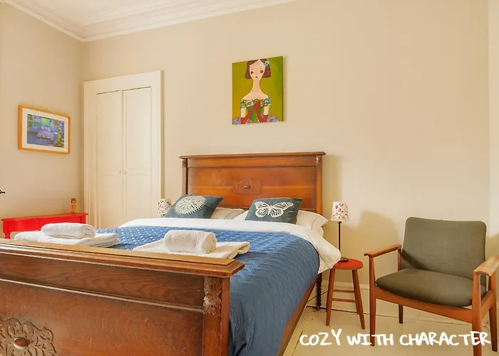 Cozy With Character Vibrant Style Flat At Leith Links Park Edinburgh
