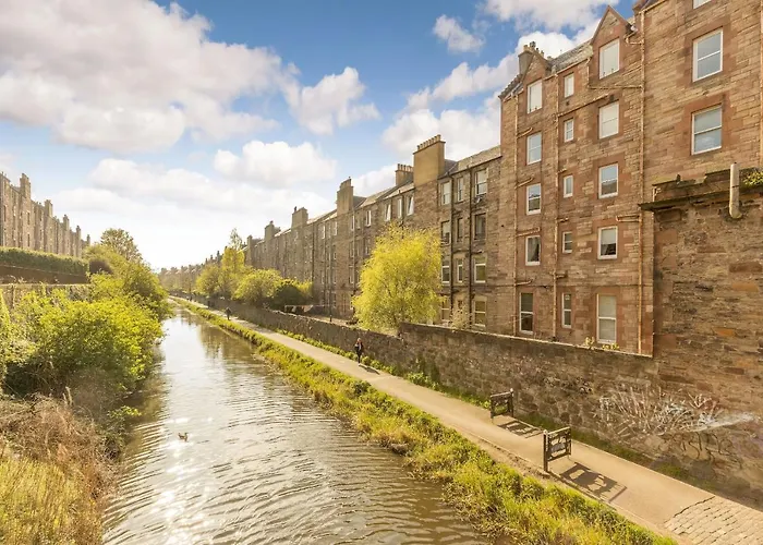 2bd Loft Style - - Free Parking - Pass The Keys