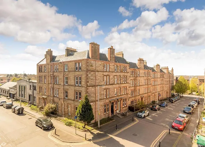 2bd Loft Style - - Free Parking - Pass The Keys *