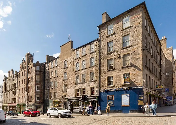 Apartment St Marys Street Edinburgh