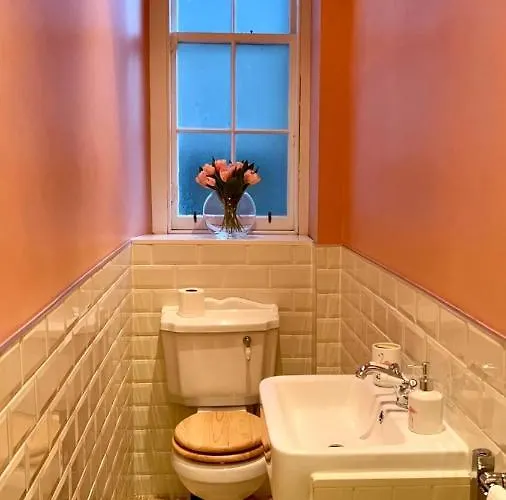 Old Town Centre 5 Mins To Castle Appartement *