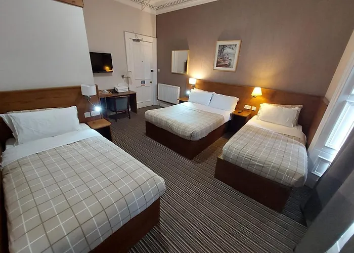 House 3* Edinburg