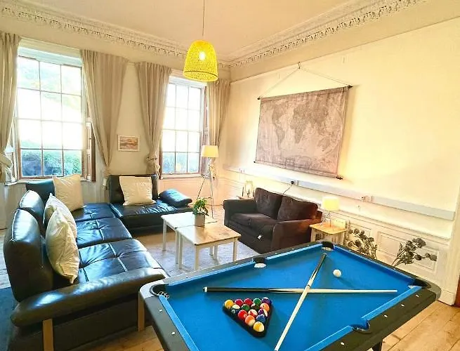 בית נופש Newington House *