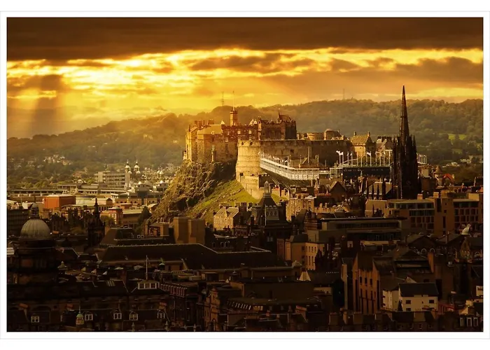 Spacious And Modern 2 Bedroom Flat Near The Centre شقة