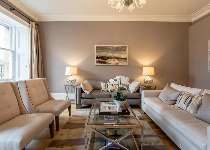 Exclusive 2 Bed, Free Private Parking, In West End Эдинбург