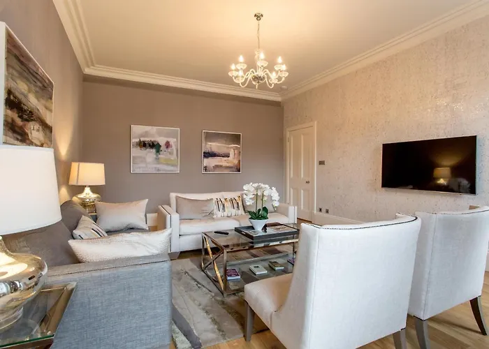 דירה Exclusive 2 Bed, Free Private Parking, In West End *