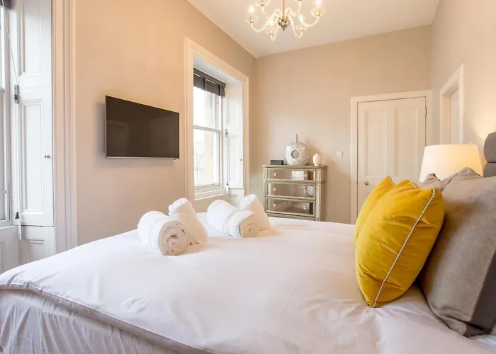 Апартаменты Exclusive 2 Bed, Free Private Parking, In West End Эдинбург