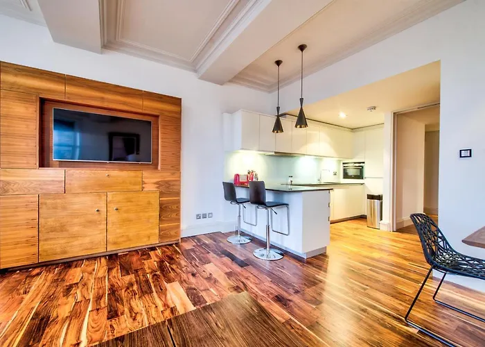 Sumptuous 2br Next To Castle! 公寓