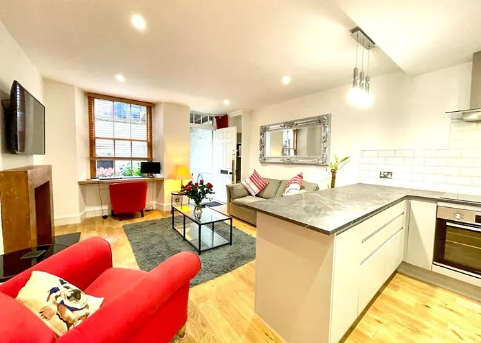 Appartamento Prime New Town. Newly Reno'd Cosy Nest