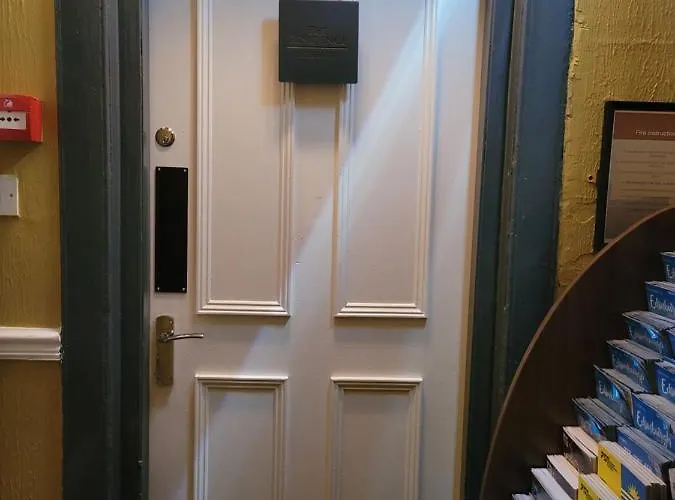 The - No 8 Guest house Edinburgh