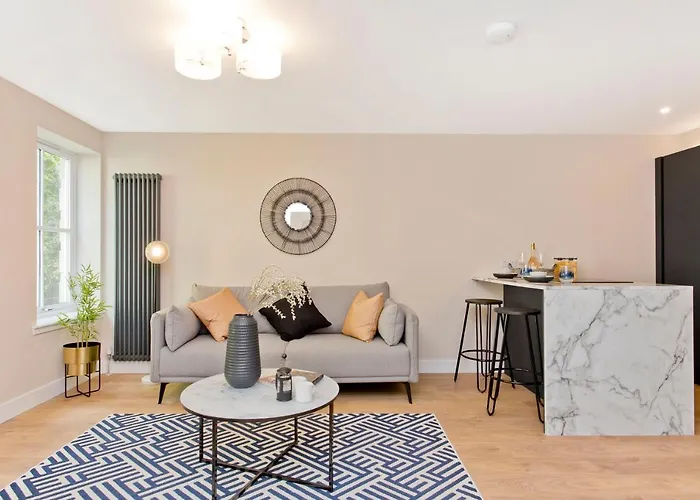 Apartamento Modern Centre 2 Bedroom 2 Bathroom Apartments, Main Door Ground With Private Parking Edimburgo