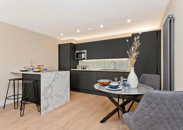 Apartamento Modern Centre 2 Bedroom 2 Bathroom Apartments, Main Door Ground With Private Parking Edimburgo