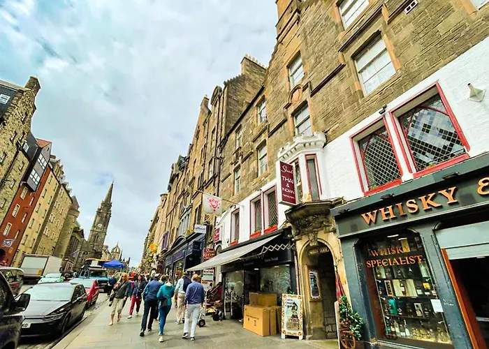 Lively & Energetic 2br On The Royal Mile Edimburgo