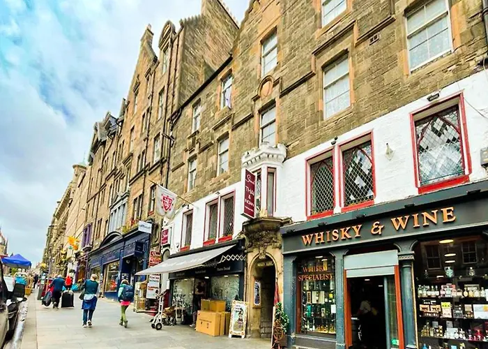 Appartamento Lively & Energetic 2br On The Royal Mile Edimburgo