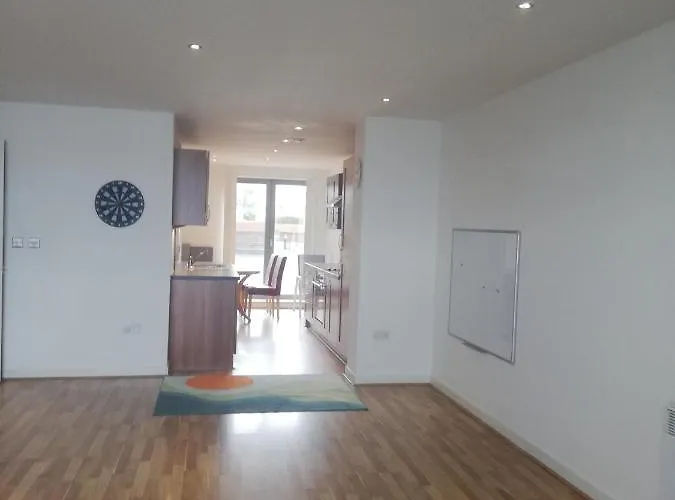 Stunning Waterfront Western Harbour Apartamento