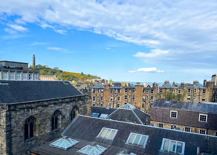 Appartamento Lively & Energetic 2br On The Royal Mile Edimburgo