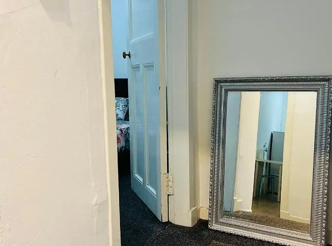 Historic Royal Mile Flat , 5min From Waverly Railway Station *