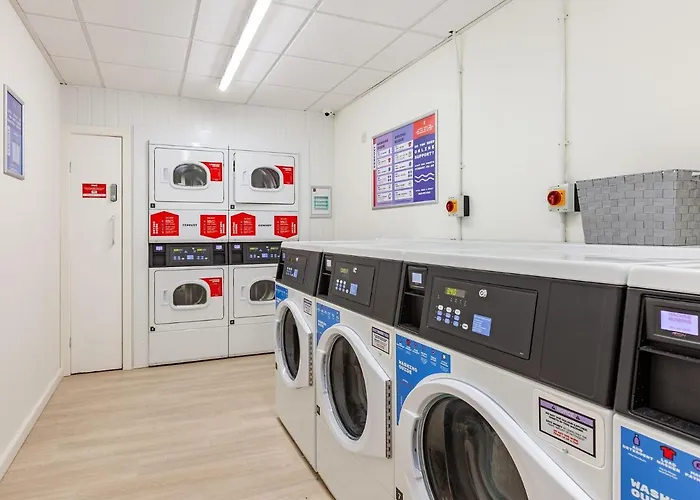 Apartmán For Students Only - Straits Meadow In Centre *