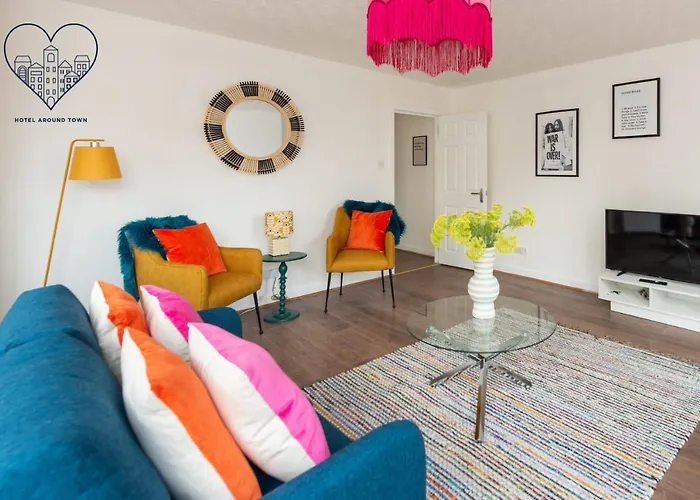 Ground Floor 2 Bed Flat Slateford * אדינבורו