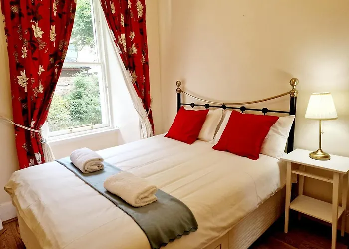 Georgian 2 Bedroom *