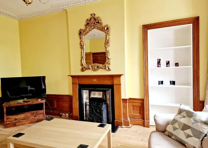 Georgian 2 Bedroom אדינבורו