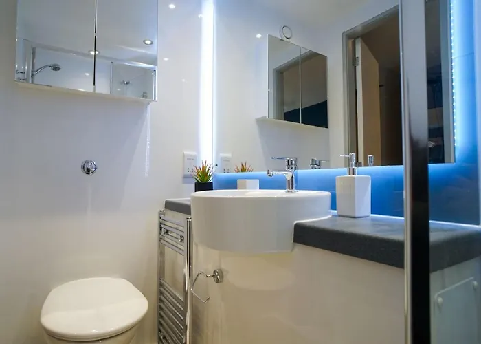 For Students Only - Straits Meadow In Centre אדינבורו