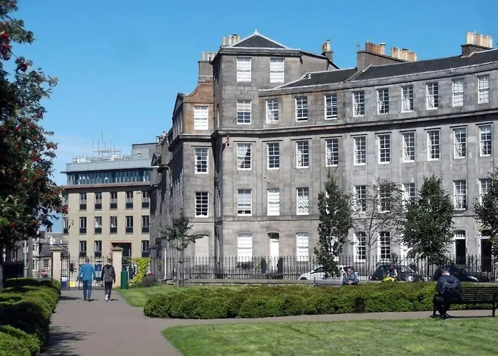 Georgian 2 Bedroom דירה אדינבורו