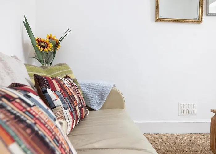 Joivy Cosy Flat In The Heart Of