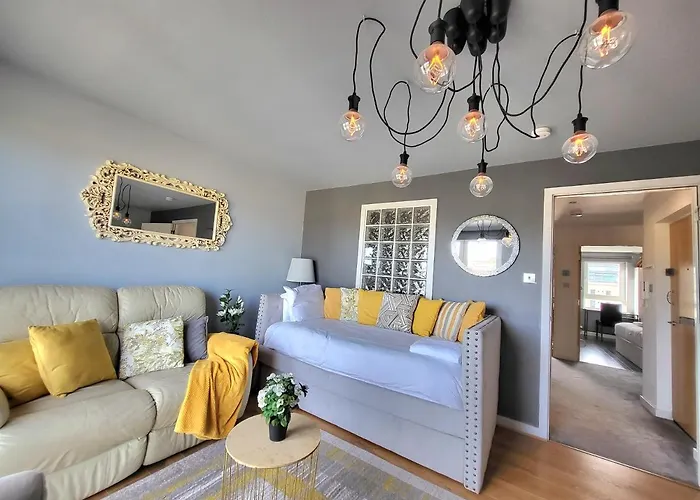 דירה 4 Separate Beds, Sleeps 6, Beautiful 2 Bed *