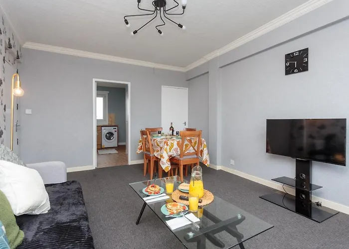 Spacious 3db -15 Minutes From Centre *