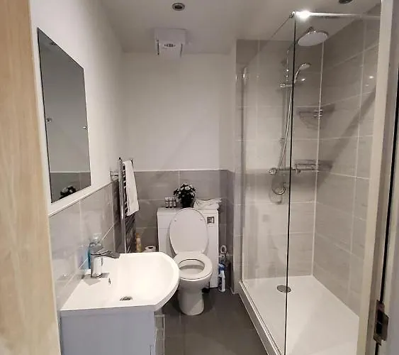 דירה 4 Separate Beds, Sleeps 6, Beautiful 2 Bed *