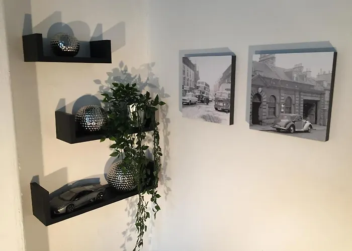 דירה One Bedroom Flat On Ground Floor *