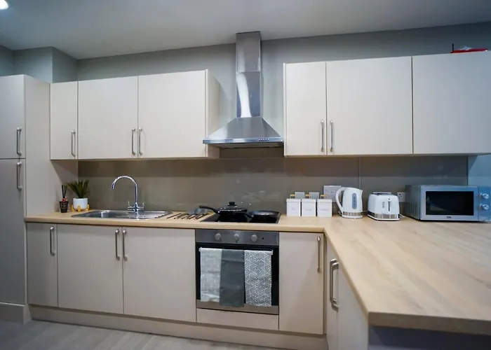 For Students Only - Straits Meadow In Centre