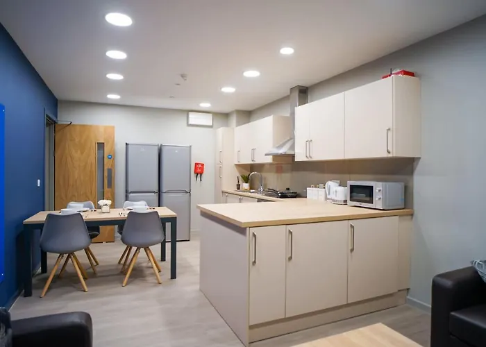 Apartment For Students Only - Straits Meadow In Centre Edinburgh