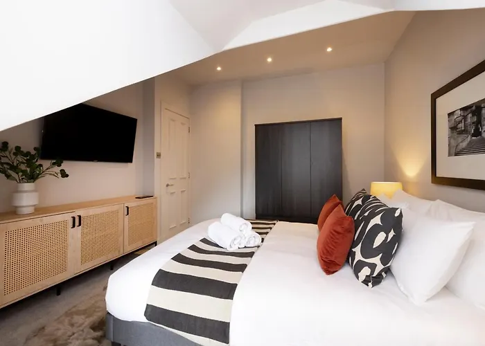 Joivy Luxury Flat Near Castle