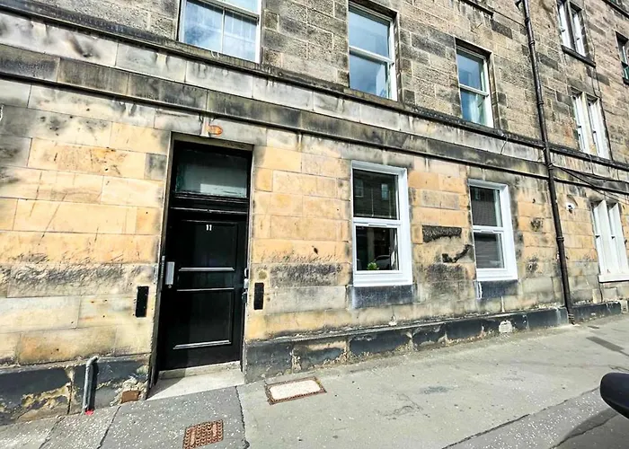 Desirable 2 Bed Near Castle * אדינבורו