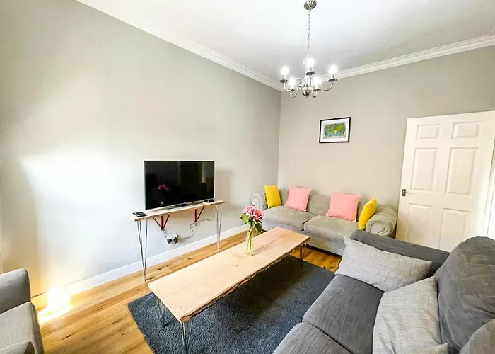 Lejlighed Charming 3 Bed In Old Town