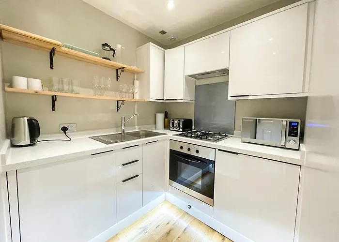 דירה Charming 3 Bed In Old Town