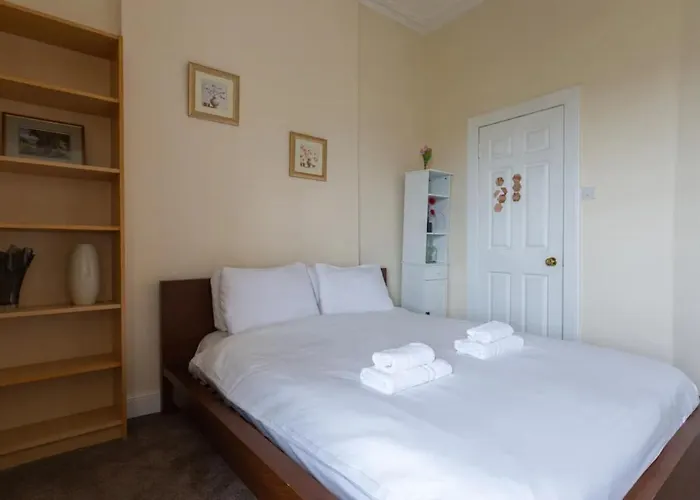 Cosy 2 Bedroom In Old Town * Edinburgh